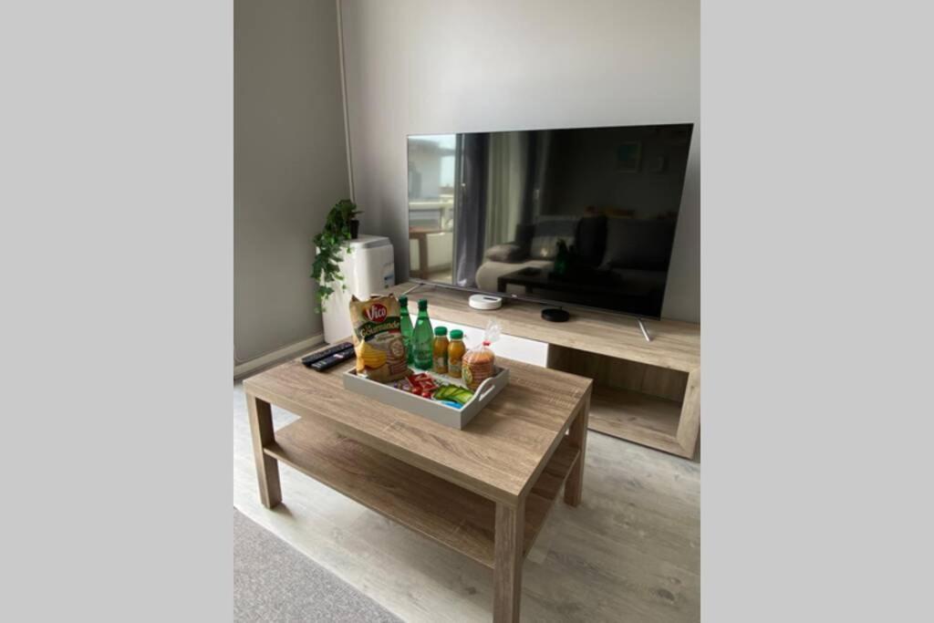 Royan 2P - Centre - 300M Plage Appartement Buitenkant foto