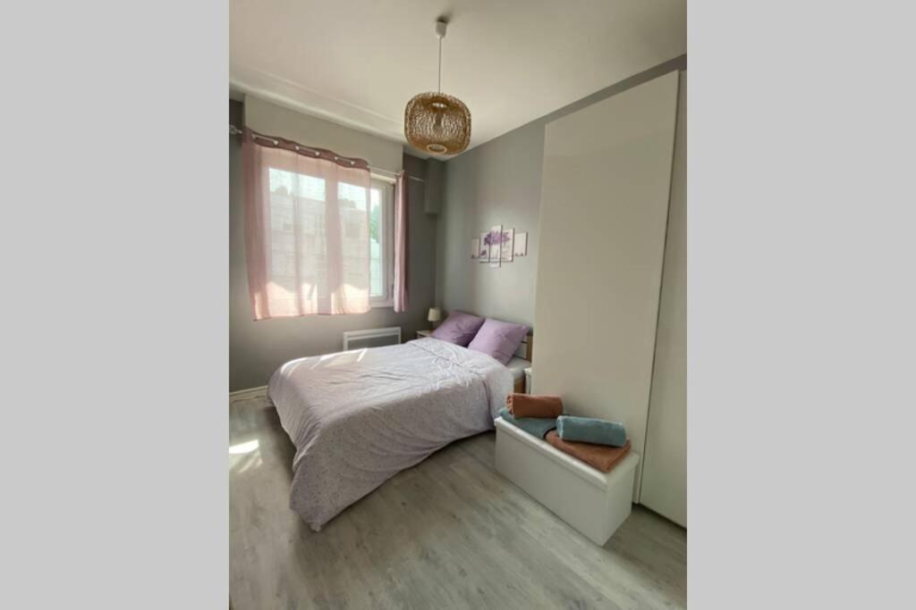 Royan 2P - Centre - 300M Plage Appartement Buitenkant foto